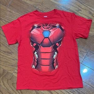 ***SOLD***Marvel red Iron Man Graphic T-Shirt